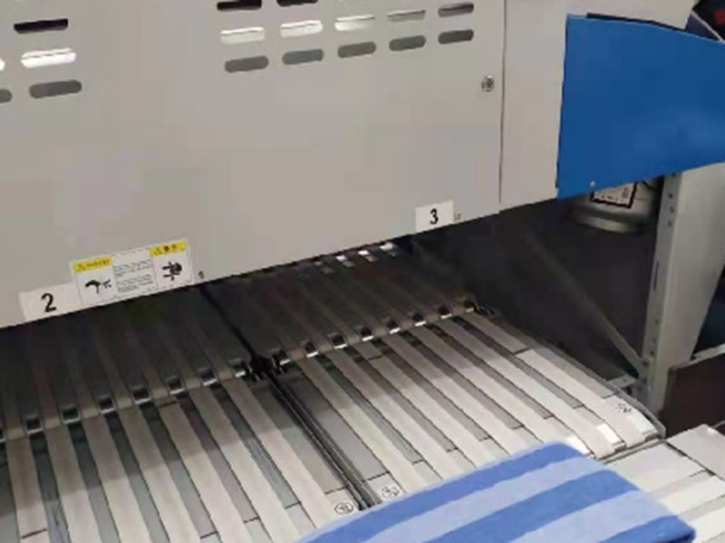 四川巾类折叠机-01