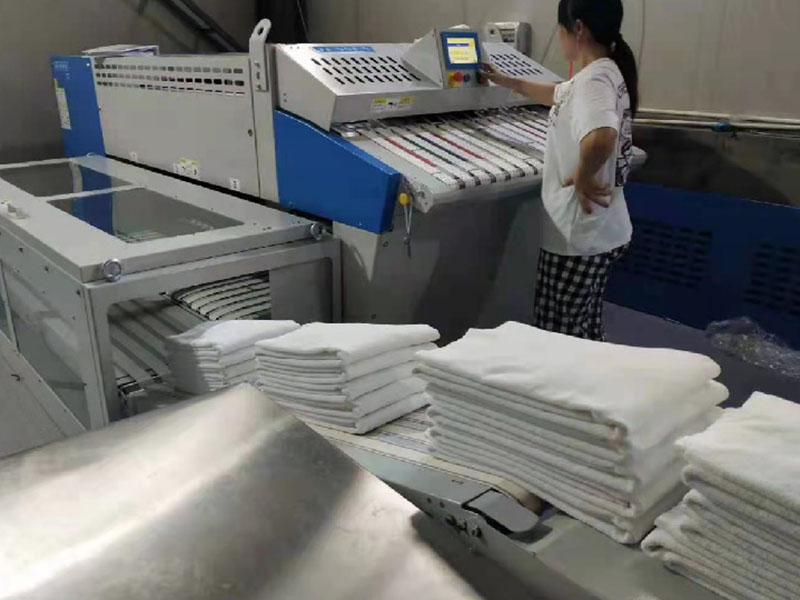 四川巾类折叠机-02